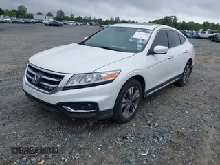 2015 Honda Crosstour EX-L z VIN 5J6TF1H5XFL000901, wystawiony jako IAAI lot #42147541 z przebiegiem 124 949 mil mil oraz . Historia ofert i sprzedaży dostępna na DreamBid. Obrazek 2.