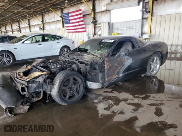 2004 Chevrolet Corvette with VIN 1G1YY22G745129789, listed as a Copart auction lot 45160075 with 0 mi miles and Salvage Title. Bid and sale history available at carsss.com. Image 1.