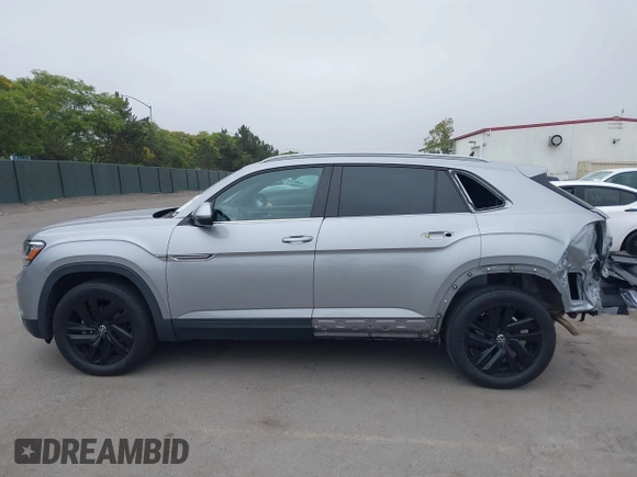 2021 Volkswagen Atlas SE с VIN 1V2WC2CA5MC236132, выставлен на аукционе IAAI как лот 42391621 с пробегом 55 145 миль миль и . История ставок и продаж доступна на DreamBid. Изображение 15.