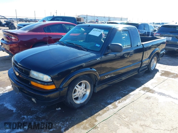 2001 Chevrolet S-10 LS with VIN 1GCCS19W718230397, listed as a IAAI auction lot 41293765 with 151,578 mi miles and . Bid and sale history available at DreamBid. Image 17.