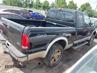 2005 Ford F-250 XL с VIN 1FTSX21P65EB71776, выставлен на аукционе IAAI как лот 42839357 с пробегом 237 582 миль миль и . История ставок и продаж доступна на DreamBid. Изображение 4.