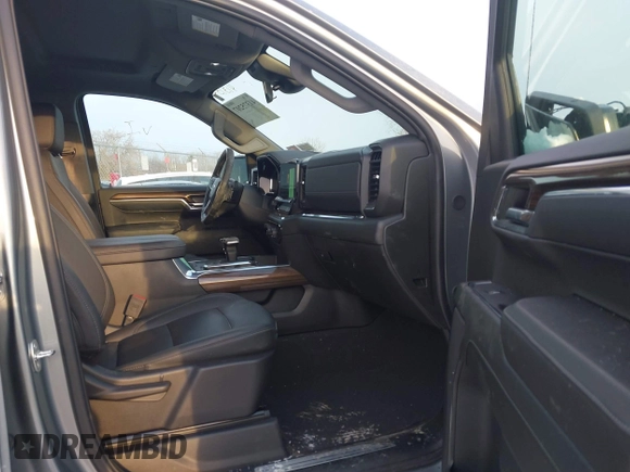 2024 Chevrolet Silverado 1500 LT with VIN 1GCRDDED6RZ212229, listed as a IAAI auction lot 41375207 with 13,728 mi miles and . Bid and sale history available at DreamBid. Image 5.