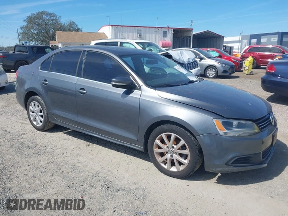 2013 Volkswagen Jetta Sedan SE w/Convenience/Sunroof with VIN 3VWBP7AJ3DM258887, listed as a IAAI auction lot 41611167 with 134,406 mi miles. Bid and sale history available at carsss.com. Image 1.