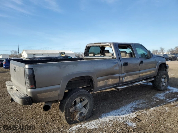 2006 Chevrolet Silverado 2500HD LT1 with VIN 1GCHK23D96F251015, listed as a Copart auction lot 82878024 with 0 mi miles and Salvage Title. Bid and sale history available at carsss.com. Image 3.