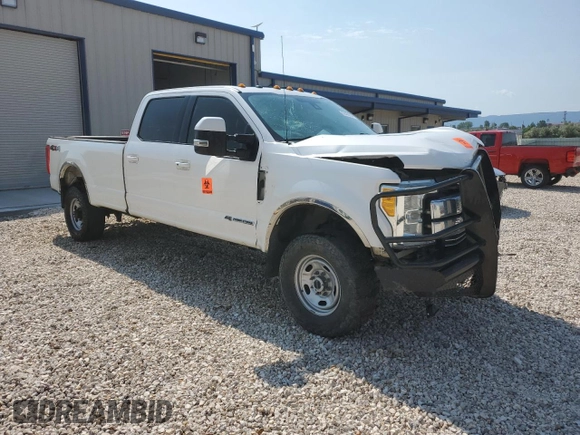 2017 Ford F-350 Platinum with VIN 1FT8W3BTXHEB92195, listed as a Copart auction lot 62408394 with Not Provided miles and Salvage Title. Bid and sale history available at DreamBid. Image 4.