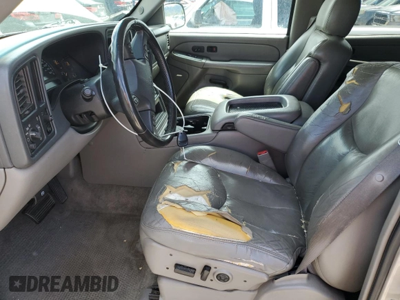 2004 Chevrolet Tahoe LS z VIN 1GNEC13T34R228124, wystawiony jako Copart lot #57317335 z przebiegiem 198 495 mil mil oraz Szkoda całkowita • Salvage title. Historia ofert i sprzedaży dostępna na DreamBid. Obrazek 7.