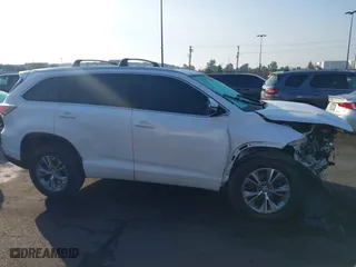 2014 Toyota Highlander XLE with VIN 5TDKKRFH9ES032261, listed as a IAAI auction lot 41429104 with 155,174 mi miles. Bid and sale history available at carsss.com. Image 13.