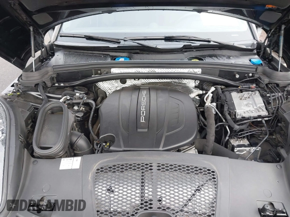 2020 Porsche Macan with VIN WP1AA2A58LLB11291, listed as a IAAI auction lot 41858353 with 54,772 mi miles and . Bid and sale history available at DreamBid. Image 10.