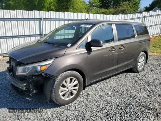 2015 Kia Sedona LX with VIN KNDMB5C10F6043501, listed as a Copart auction lot 52859205 with 197,040 mi miles and Salvage Title. Bid and sale history available at carsss.com. Image 1.