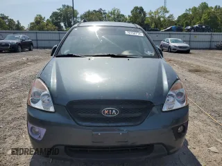2009 Kia Rondo LX Base with VIN KNAFG528X97230782, listed as a Copart auction lot 70166714 with 204,860 mi miles and Clean Title. Bid and sale history available at carsss.com. Image 5.