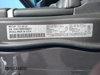 2023 Jeep Grand Cherokee z VIN 1C4RJYB69PC582211, wystawiony jako IAAI lot #40186115 z przebiegiem 3 119 mil mil oraz . Historia ofert i sprzedaży dostępna na DreamBid. Obrazek 9.