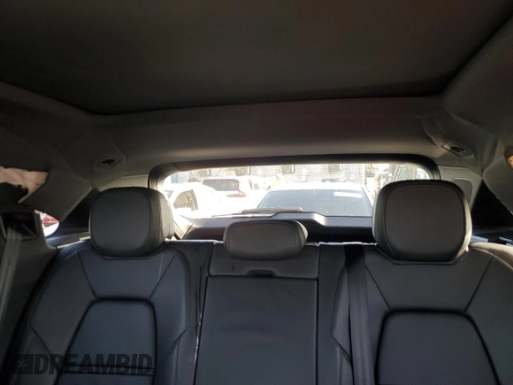 2020 Porsche Cayenne z VIN WP1AA2AY2LDA02538, wystawiony jako Copart lot #44202295 z przebiegiem 132 229 mil mil oraz Szkoda całkowita • Salvage title. Historia ofert i sprzedaży dostępna na DreamBid. Obrazek 10.