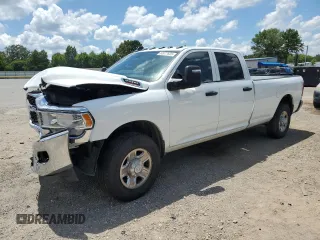 2024 Ram 2500 Tradesman with VIN 3C6UR4HJ0RG353172, listed as a Copart auction lot 62077625 with 17,658 mi miles and Salvage title. Bid and sale history available at DreamBid. Image 1.