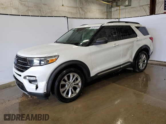 2021 Ford Explorer XLT z VIN 1FMSK8DH8MGB32529, wystawiony jako Copart lot #53563895 z przebiegiem 97 396 mil mil oraz Czysty tytuł • Clean title. Historia ofert i sprzedaży dostępna na DreamBid. Obrazek 1.