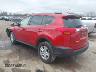 2015 Toyota RAV4 LE z VIN JTMBFREV0FD145315, wystawiony jako IAAI lot #42139482 z przebiegiem 130 953 mil mil oraz . Historia ofert i sprzedaży dostępna na DreamBid. Obrazek 3.