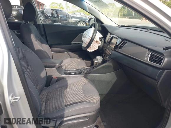 2019 Kia Niro LX with VIN KNDCB3LC7K5231434, listed as a IAAI auction lot 42096652 with 107,516 mi miles and . Bid and sale history available at DreamBid. Image 5.