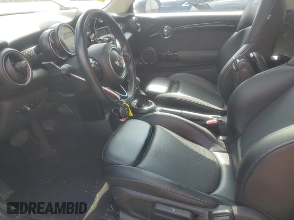 2015 MINI Hardtop S with VIN WMWXP7C59F2A34428, listed as a Copart auction lot 50697285 with 131,564 mi miles and Salvage Title. Bid and sale history available at DreamBid. Image 7.