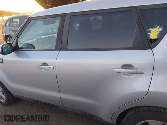 2017 Kia Soul with VIN KNDJN2A24H7474487, listed as a IAAI auction lot 41888815 with 119,105 mi miles. Bid and sale history available at carsss.com. Image 14.
