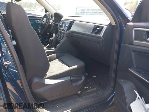 2019 Volkswagen Atlas S with VIN 1V2GR2CA6KC552560, listed as a IAAI auction lot 42154712 with 68,906 mi miles and . Bid and sale history available at DreamBid. Image 5.