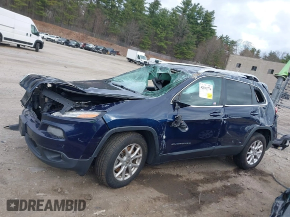2014 Jeep Cherokee Latitude with VIN 1C4PJMCS0EW290714, listed as a IAAI auction lot 42013774 with 184,729 mi miles and . Bid and sale history available at carsss.com. Image 15.