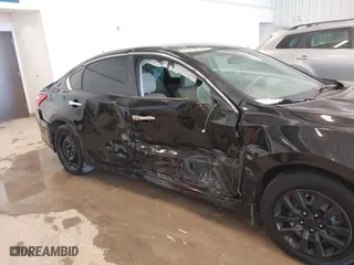 2017 Nissan Altima 2.5 SR with VIN 1N4AL3AP8HC243368, listed as a IAAI auction lot 41658246 with 132,481 mi miles. Bid and sale history available at carsss.com. Image 6.