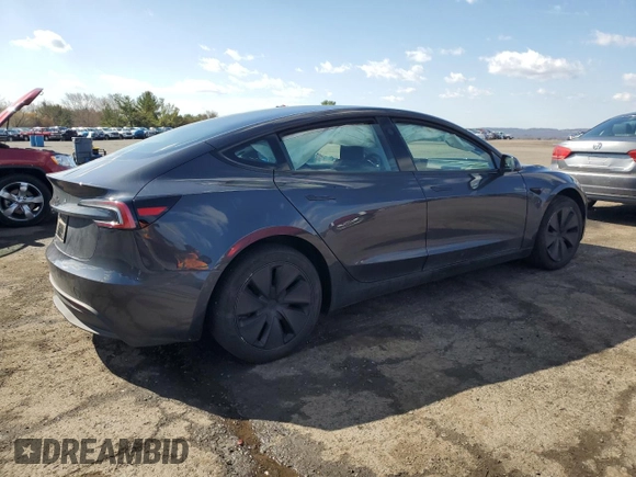 2024 Tesla Model 3 z VIN 5YJ3E1EA6RF731388, wystawiony jako Copart lot #50334065 z przebiegiem 8 305 mil mil oraz Szkoda całkowita • Salvage title. Historia ofert i sprzedaży dostępna na DreamBid. Obrazek 3.