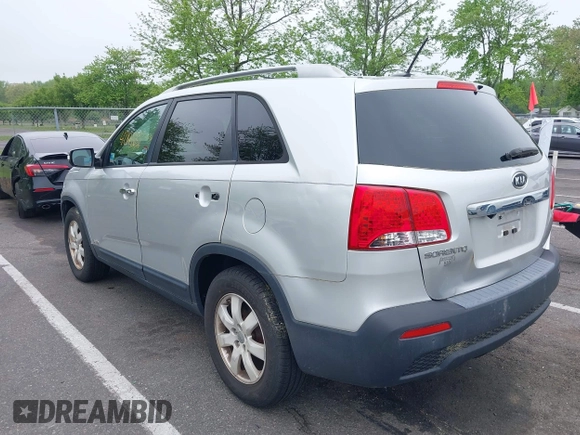 2012 Kia Sorento LX with VIN 5XYKTDA60CG296159, listed as a IAAI auction lot 42197638 with 198,676 mi miles. Bid and sale history available at carsss.com. Image 6.
