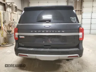 2024 Ford Expedition XLT with VIN 1FMJU1H8XREA23922, listed as a Copart auction lot 52973725 with 14,235 mi miles and Salvage Title. Bid and sale history available at carsss.com. Image 6.