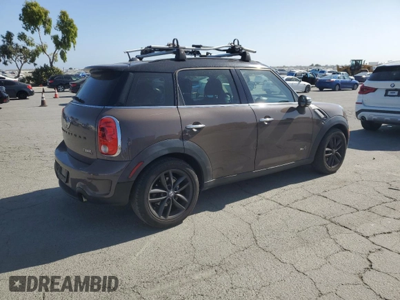 2013 MINI Countryman S ALL4 z VIN WMWZC5C51DWP30390, wystawiony jako Copart lot #59869105 z przebiegiem 111 843 mil mil oraz Szkoda całkowita • Salvage title. Historia ofert i sprzedaży dostępna na DreamBid. Obrazek 3.