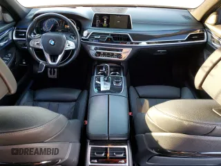 2017 BMW 7 Series 740i with VIN WBA7E2C38HG741255, listed as a Copart auction lot 39926213 with 76,321 mi miles. Bid and sale history available at carsss.com. Image 8.