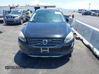 2016 Volvo XC60 T6 Drive-E z VIN YV449MDK7G2811221, wystawiony jako IAAI lot #42476363 z przebiegiem 84 644 mil mil oraz . Historia ofert i sprzedaży dostępna na DreamBid. Obrazek 6.