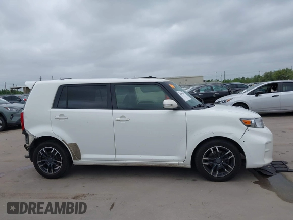 2013 Scion xB with VIN JTLZE4FE4DJ036152, listed as a IAAI auction lot 41959299 with 435,064 mi miles. Bid and sale history available at carsss.com. Image 14.