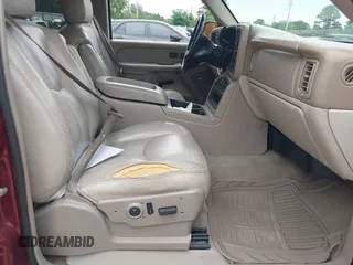 2005 Chevrolet Tahoe Z71 z VIN 1GNEK13T15R215991, wystawiony jako IAAI lot #42189636 z przebiegiem 274 201 mil mil oraz . Historia ofert i sprzedaży dostępna na DreamBid. Obrazek 5.