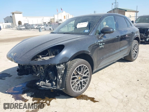 2018 Porsche Macan with VIN WP1AA2A50JLB18359, listed as a IAAI auction lot 41781711 with 68,657 mi miles. Bid and sale history available at carsss.com. Image 2.