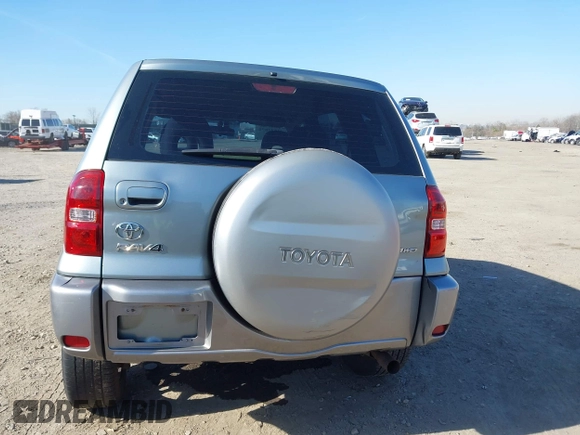 2005 Toyota RAV4 with VIN JTEHD20V150068910, listed as a IAAI auction lot 41832871 with 105,000 mi miles. Bid and sale history available at carsss.com. Image 15.
