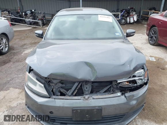 2012 Volkswagen Jetta SE with VIN 3VWDX7AJ5CM326405, listed as a IAAI auction lot 42135484 with 187,268 mi miles and . Bid and sale history available at DreamBid. Image 12.