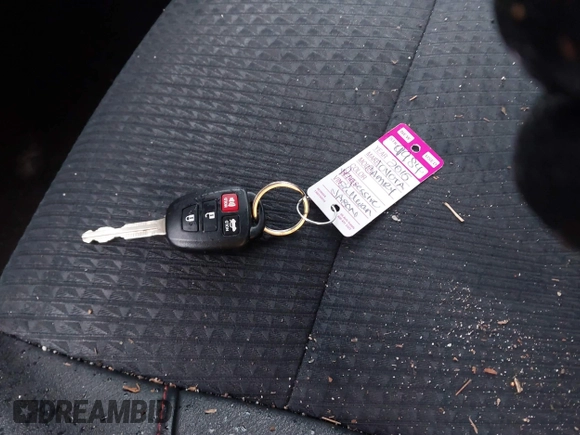 2015 Toyota Camry XLE with VIN 4T1BF1FK5FU925523, listed as a IAAI auction lot 41567775 with 159,086 mi miles. Bid and sale history available at carsss.com. Image 11.