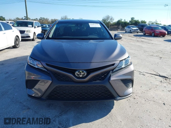 2020 Toyota Camry SE z VIN 4T1G11AK2LU392182, wystawiony jako IAAI lot #41667278 z przebiegiem 41 506 mil mil oraz . Historia ofert i sprzedaży dostępna na DreamBid. Obrazek 12.