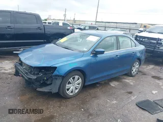 2017 Volkswagen Jetta S с VIN 3VW2B7AJ7HM234046, выставлен на аукционе IAAI как лот 42191227 с пробегом 46 258 миль миль и . История ставок и продаж доступна на DreamBid. Изображение 18.
