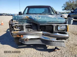1992 GMC Sonoma with VIN 1GTCS14ZXN8512542, listed as a Copart auction lot 82427174 with 222,475 mi miles and Salvage Title. Bid and sale history available at carsss.com. Image 5.