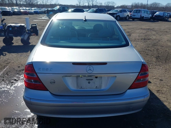 2006 Mercedes-Benz E-Class 3.5L with VIN WDBUF56J06A737827, listed as a IAAI auction lot 41748739 with 197,843 mi miles. Bid and sale history available at carsss.com. Image 16.