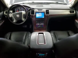 2012 Cadillac Escalade Luxury z VIN 1GYS4BEF1CR273500, wystawiony jako Copart lot #56650745 z przebiegiem 186 492 mil mil oraz Szkoda całkowita • Salvage title. Historia ofert i sprzedaży dostępna na DreamBid. Obrazek 8.