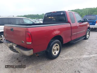 2000 Ford F-150 XL z VIN 1FTZX1722YNB37228, wystawiony jako IAAI lot #42241027 z przebiegiem Nie podano mil oraz . Historia ofert i sprzedaży dostępna na DreamBid. Obrazek 4.