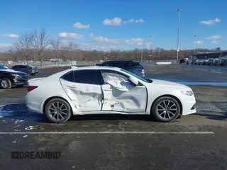 2015 Acura TLX V6 Tech with VIN 19UUB3F58FA002616, listed as a IAAI auction lot 41540955 with 91,956 mi miles. Bid and sale history available at carsss.com. Image 13.