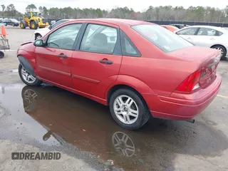 2002 Ford Focus SE with VIN 1FAFP34P52W140436, listed as a IAAI auction lot 41615225 with 242,179 mi miles and . Bid and sale history available at carsss.com. Image 3.