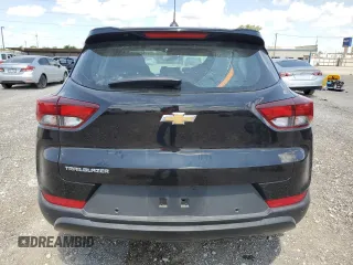 2021 Chevrolet TrailBlazer LS with VIN KL79MMS2XMB111955, listed as a Copart auction lot 62530154 with 35,220 mi miles and Salvage Title. Bid and sale history available at DreamBid. Image 5.