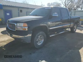 2001 GMC Sierra 2500HD SLT with VIN 1GTHK23G81F157288, listed as a Copart auction lot 47995825 with 129,012 mi miles and Salvage title. Bid and sale history available at DreamBid. Image 1.