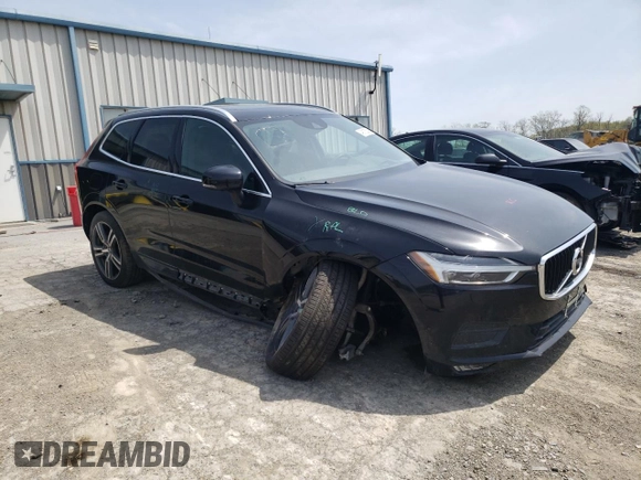 2018 Volvo XC60 Momentum with VIN LYVA22RKXJB074139, listed as a Copart auction lot 49112525 with 70,040 mi miles and Salvage title. Bid and sale history available at DreamBid. Image 4.