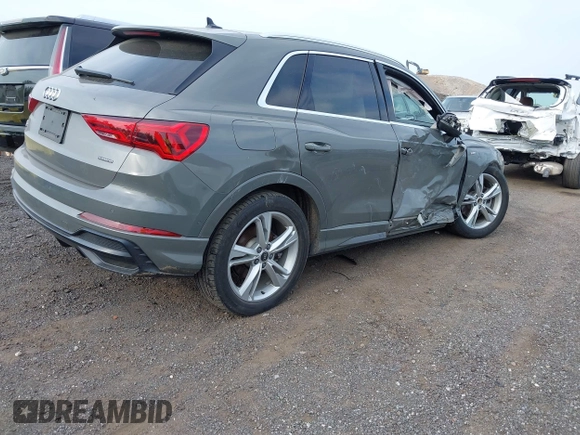 2021 Audi Q3 S line Premium Plus z VIN WA1EECF3XM1039439, wystawiony jako IAAI lot #42400021 z przebiegiem 41 740 mil mil oraz . Historia ofert i sprzedaży dostępna na DreamBid. Obrazek 4.