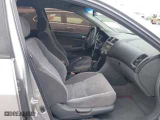 2007 Honda Accord Sdn VP with VIN JHMCM56117C017041, listed as a IAAI auction lot 42033947 with 231,586 mi miles. Bid and sale history available at carsss.com. Image 5.